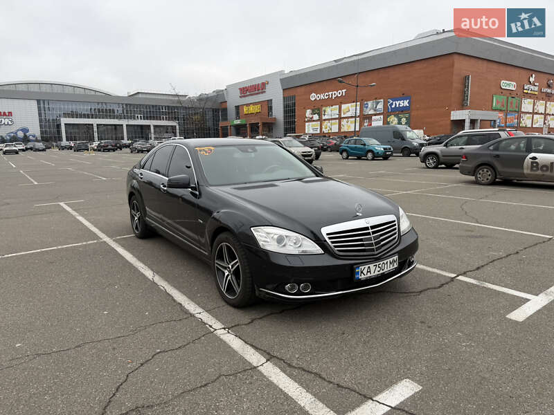 Седан Mercedes-Benz S-Class 2012 в Киеве