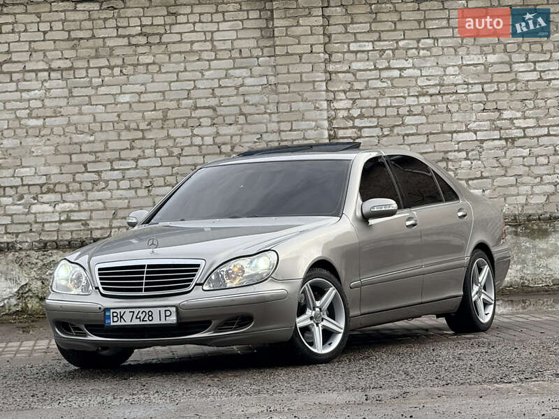 Mercedes-Benz S-Class 2005 Mercedes-Benz S-Class 2005