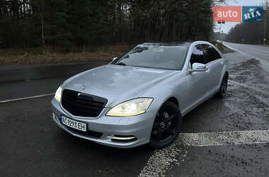 Седан Mercedes-Benz S-Class 2005 в Луцьку