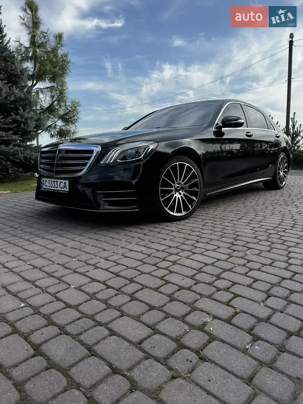 Mercedes-Benz S-Class
