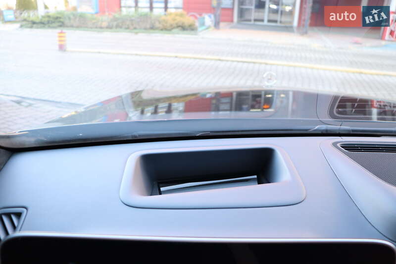 Седан Mercedes-Benz S-Class 2021 в Львові