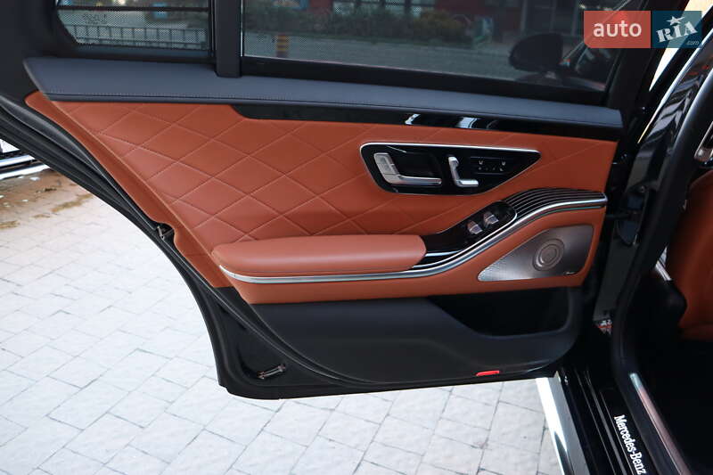 Седан Mercedes-Benz S-Class 2021 в Львові