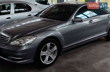 Седан Mercedes-Benz S-Class 2012 в Кременчуге