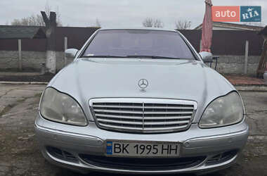 Седан Mercedes-Benz S-Class 2000 в Рівному