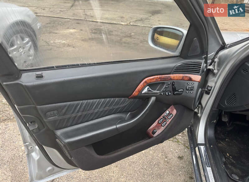 Седан Mercedes-Benz S-Class 2000 в Рівному