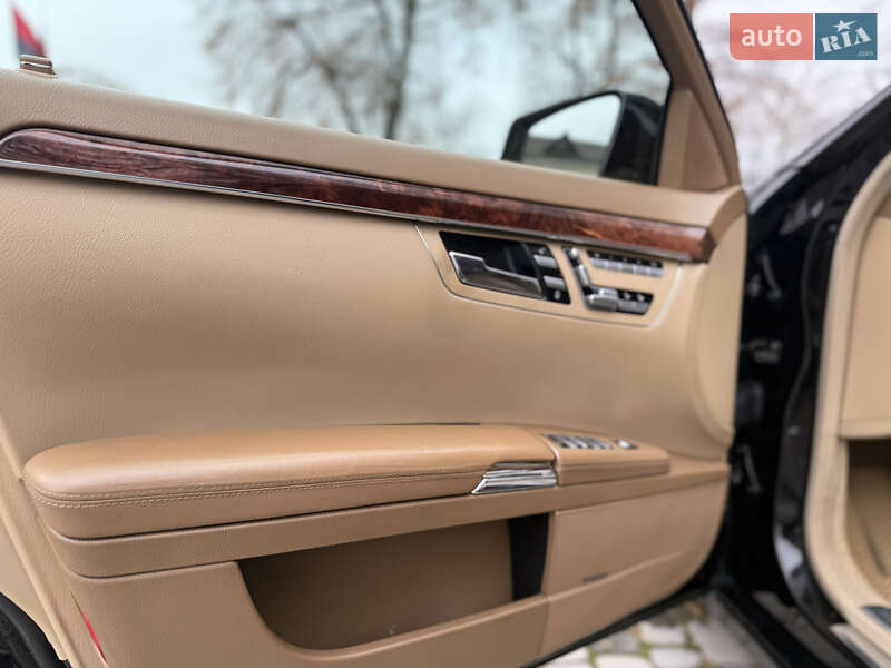 Седан Mercedes-Benz S-Class 2008 в Чернівцях