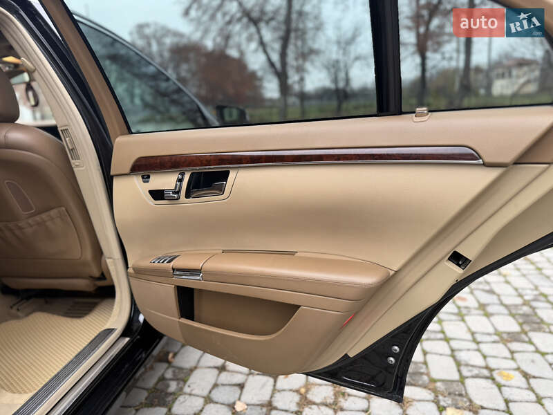 Седан Mercedes-Benz S-Class 2008 в Чернівцях