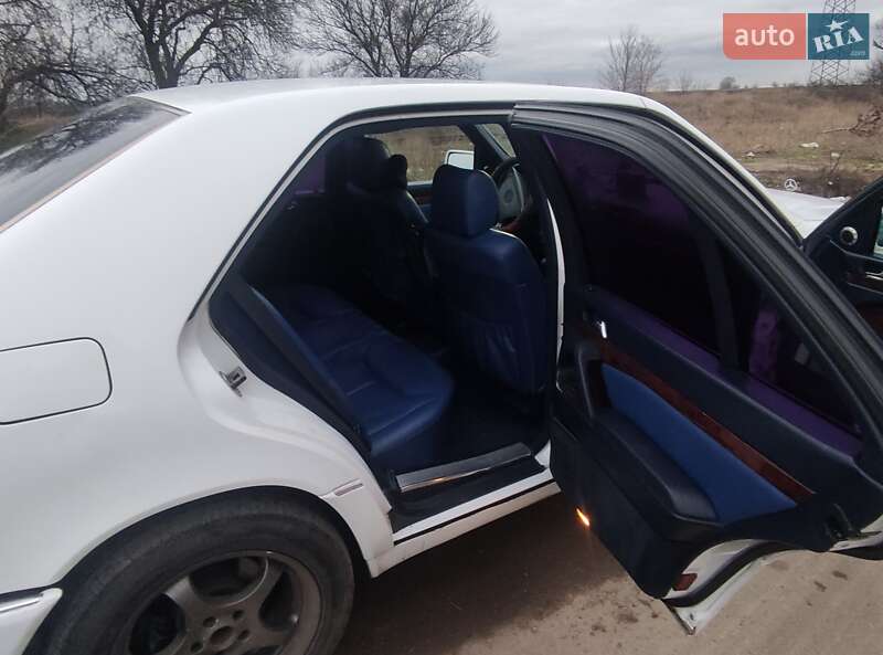 Седан Mercedes-Benz S-Class 1992 в Запорожье