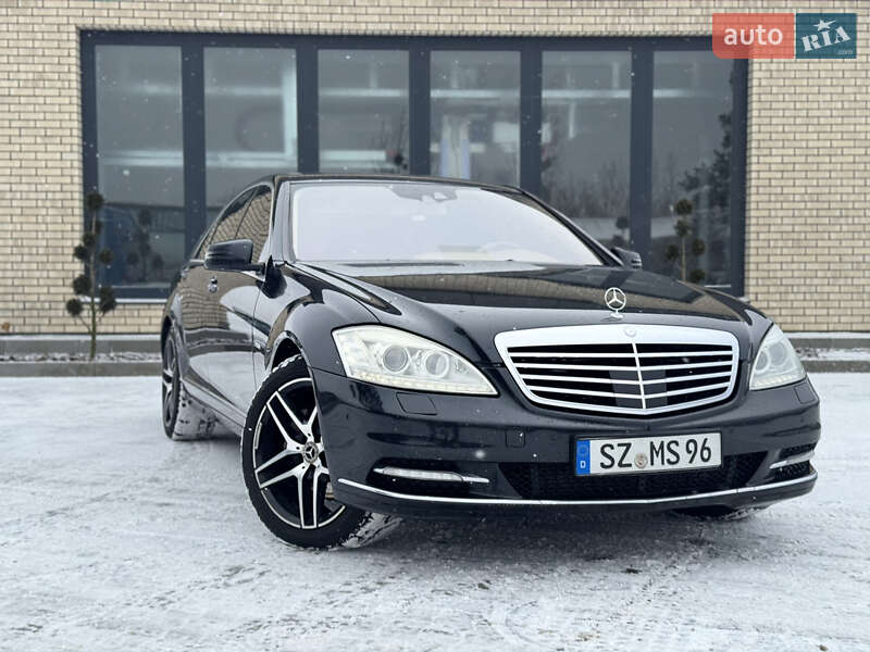 Седан Mercedes-Benz S-Class 2011 в Сарнах