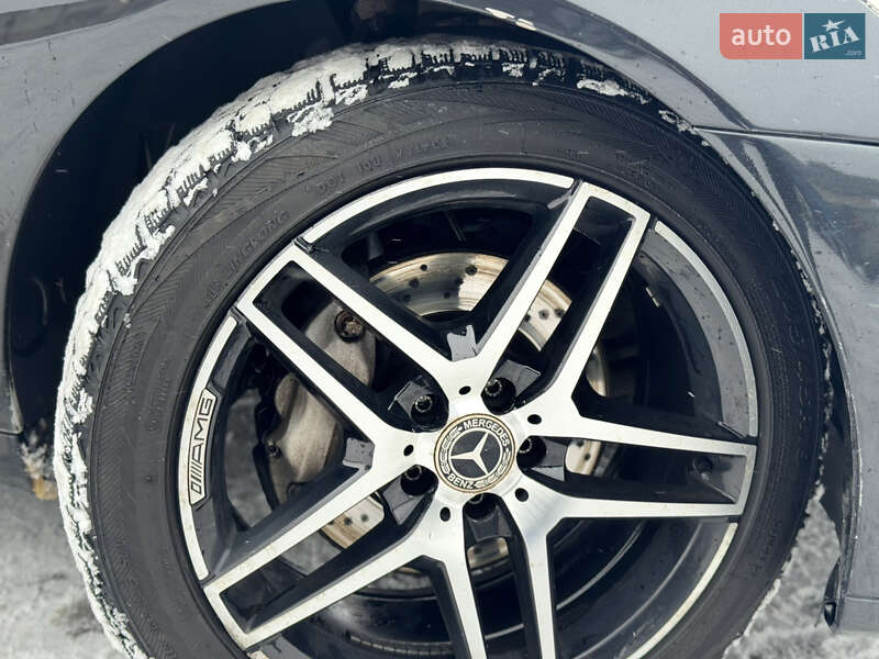 Седан Mercedes-Benz S-Class 2011 в Сарнах