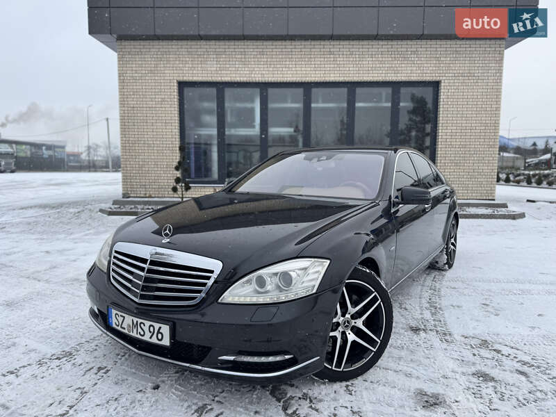 Седан Mercedes-Benz S-Class 2011 в Сарнах