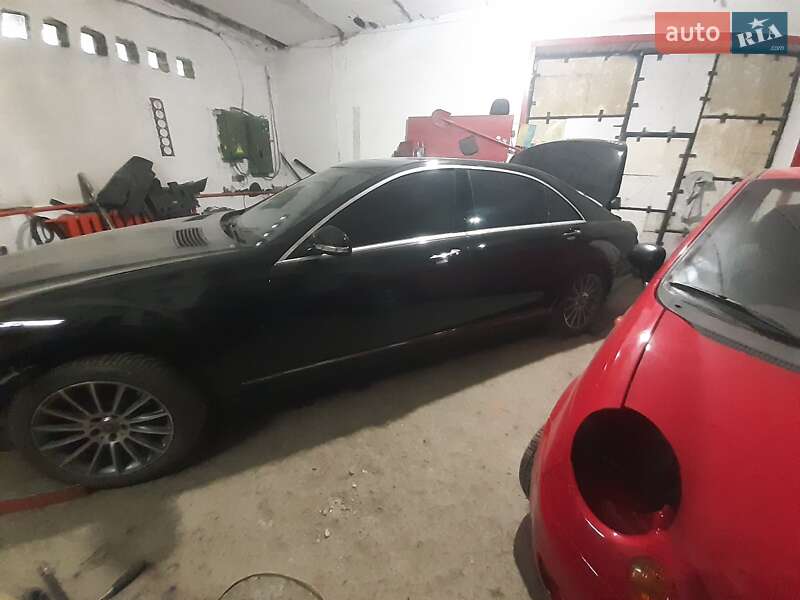 Седан Mercedes-Benz S-Class 2007 в Львове