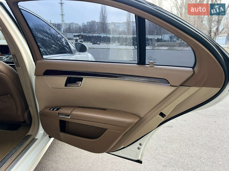 Седан Mercedes-Benz S-Class 2008 в Одесі