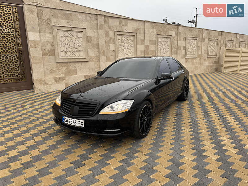 Mercedes-Benz S-Class 2006 Mercedes-Benz S-Class 2006