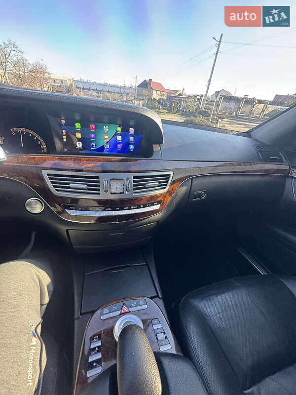 Седан Mercedes-Benz S-Class 2006 в Черноморске