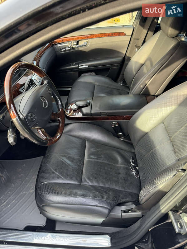 Седан Mercedes-Benz S-Class 2006 в Каменец-Подольском