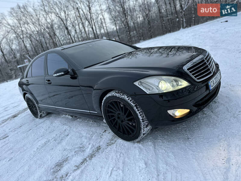 Седан Mercedes-Benz S-Class 2008 в Умані