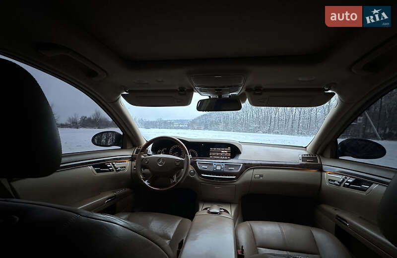 Седан Mercedes-Benz S-Class 2008 в Умані