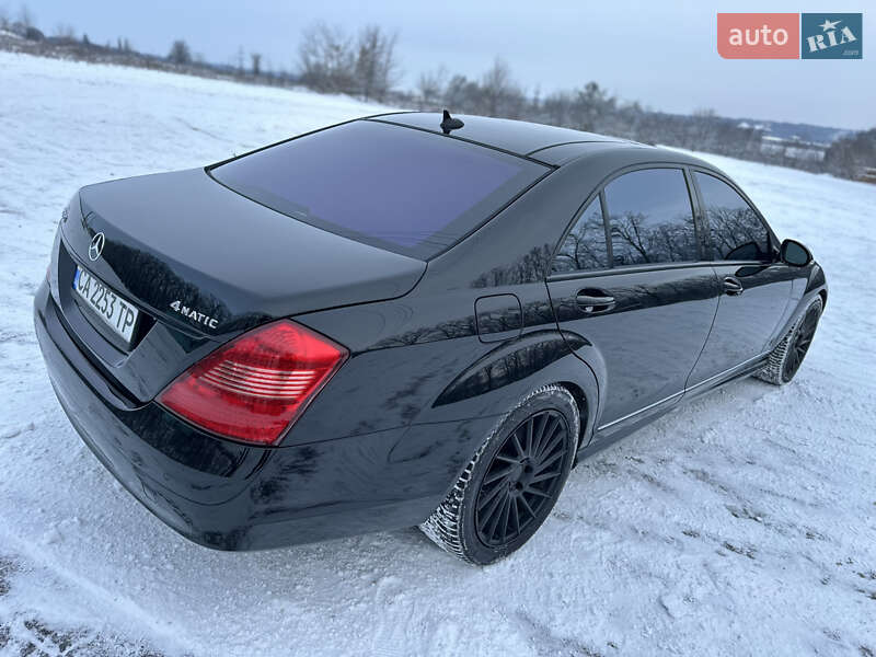 Седан Mercedes-Benz S-Class 2008 в Умані