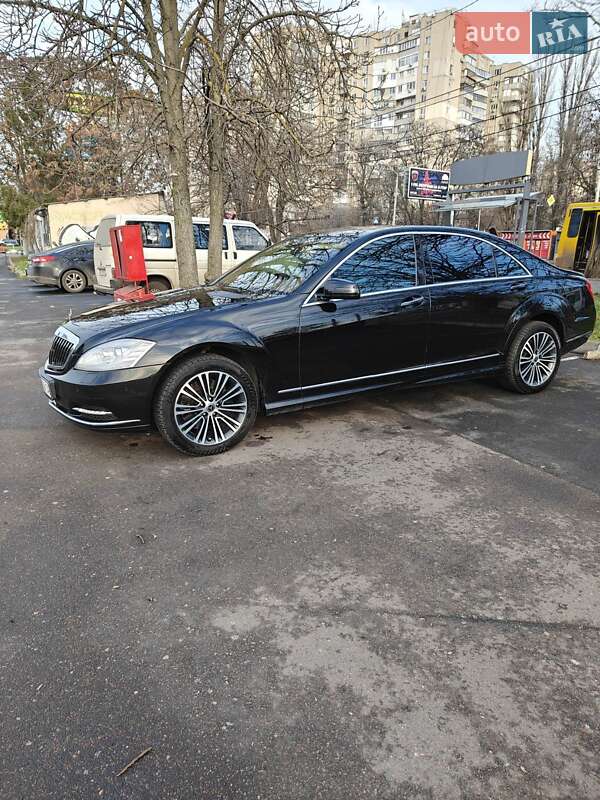 Mercedes-Benz S-Class 2006