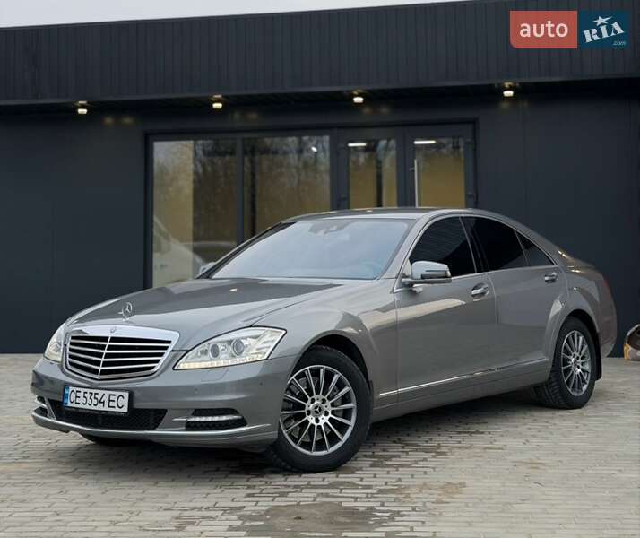 Mercedes-Benz S-Class 2010 Mercedes-Benz S-Class 2010