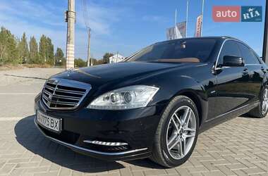 Седан Mercedes-Benz S-Class 2011 в Кропивницькому