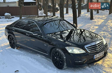 Седан Mercedes-Benz S-Class 2006 в Днепре