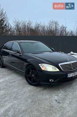Седан Mercedes-Benz S-Class 2008 в Сарнах