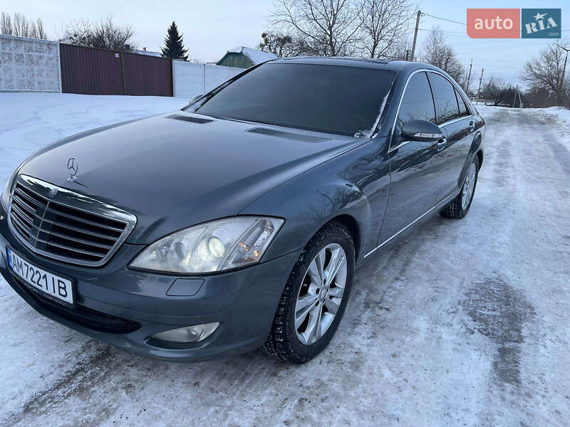 Mercedes-Benz S-Class 2007