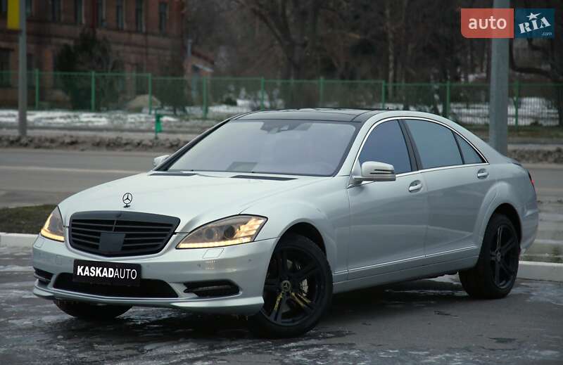 Mercedes-Benz S-Class 2011 Mercedes-Benz S-Class 2011