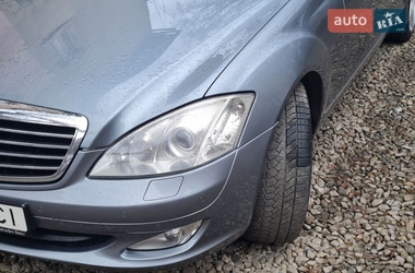 Седан Mercedes-Benz S-Class 2006 в Рахові