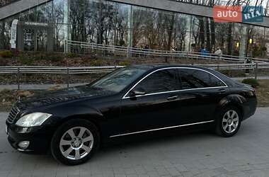 Седан Mercedes-Benz S-Class 2006 в Львове