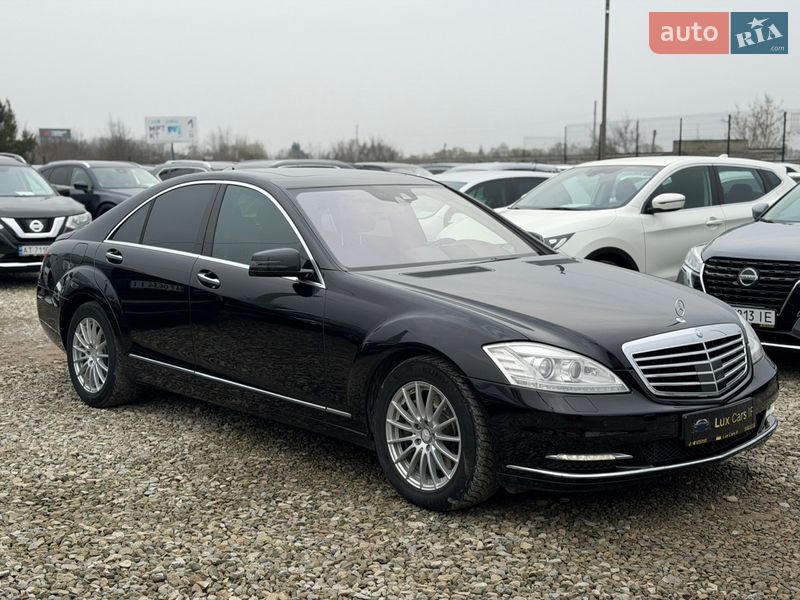 Mercedes-Benz S-Class 2013