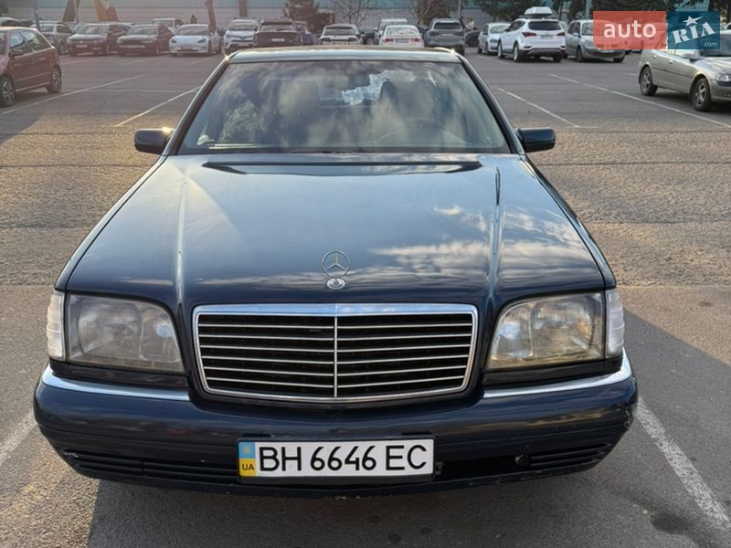 Mercedes-Benz S-Class 1996