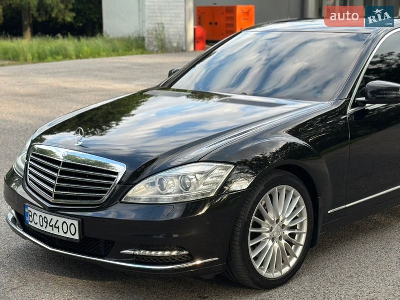Седан Mercedes-Benz S-Class 2006 в Черновцах