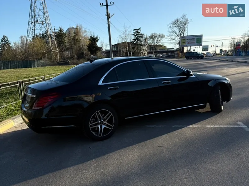 Mercedes-Benz S-Class