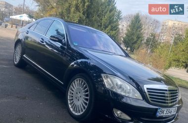 Седан Mercedes-Benz S-Class 2007 в Рівному
