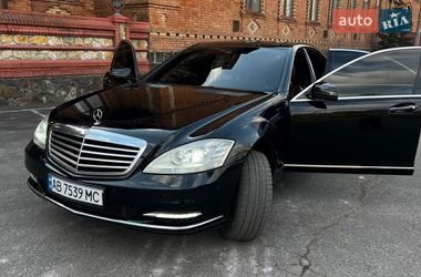 Седан Mercedes-Benz S-Class 2012 в Виннице