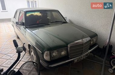Седан Mercedes-Benz S-Class 1987 в Новоселице