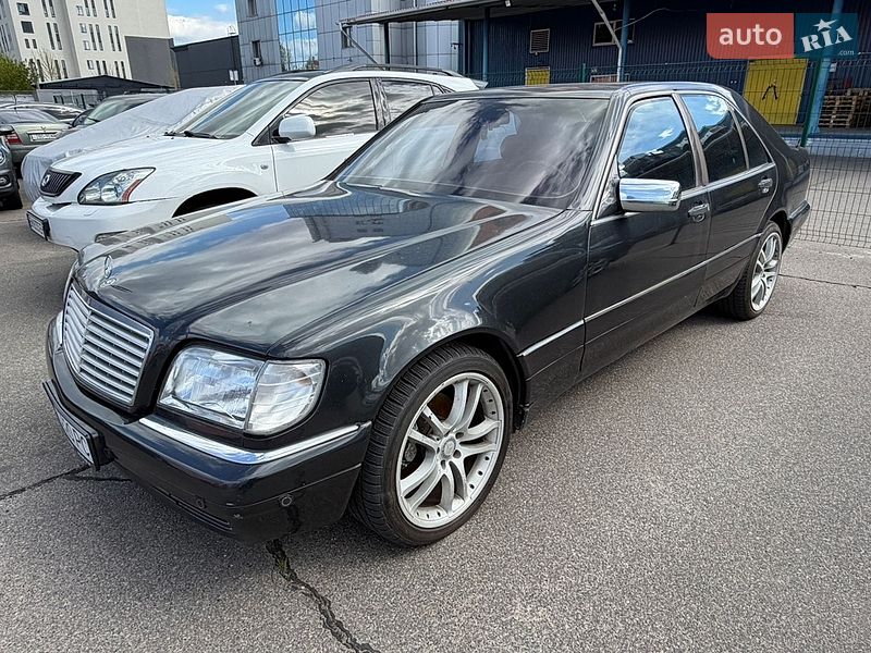 Mercedes-Benz S-Class 1996