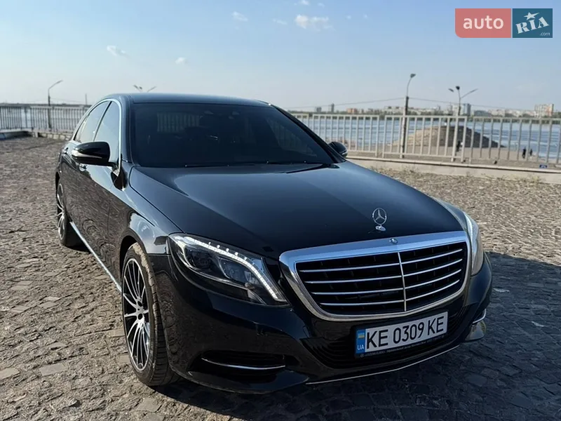 Mercedes-Benz S-Class
