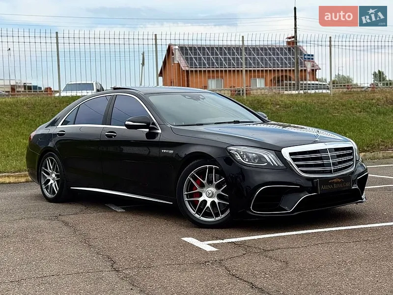 Mercedes-Benz S-Class