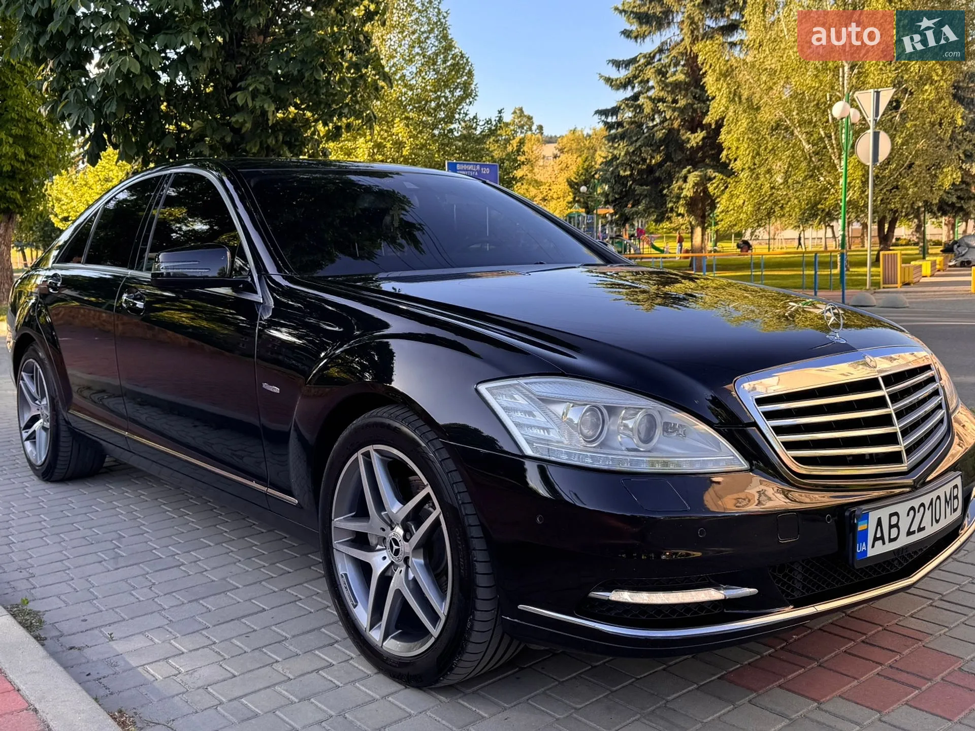2010 Mercedes-Benz S-klasse - мініатюра 2