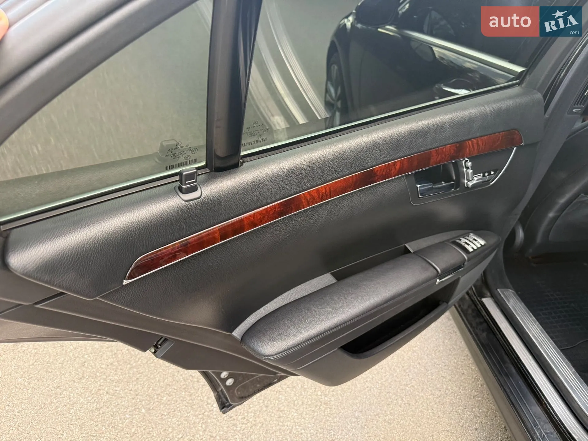 Mercedes-Benz S-Class 2008 VIN WDDNG86X88A194308 фото оголошення 12 з 19