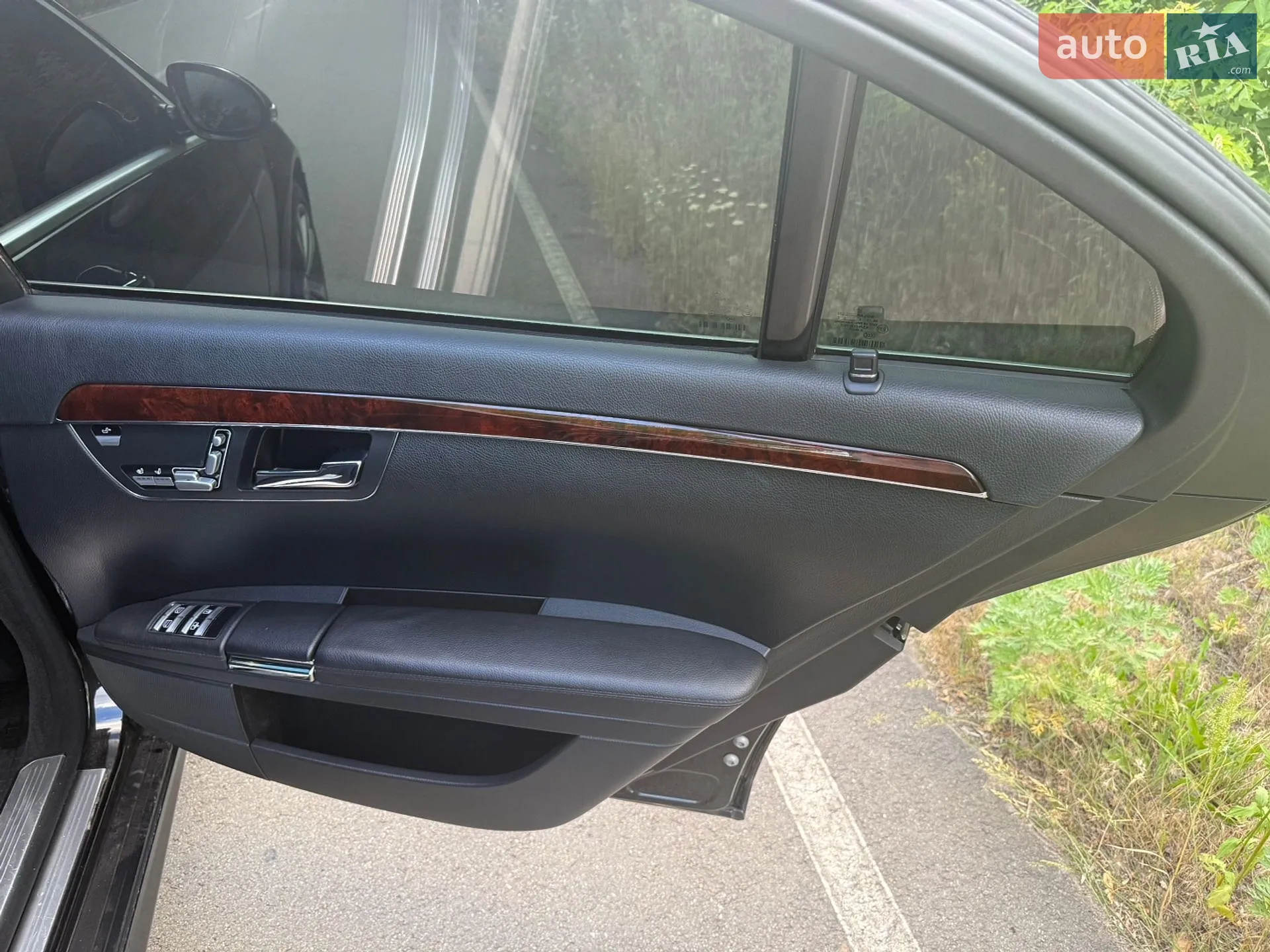 Mercedes-Benz S-Class 2008 VIN WDDNG86X88A194308 фото оголошення 17 з 19
