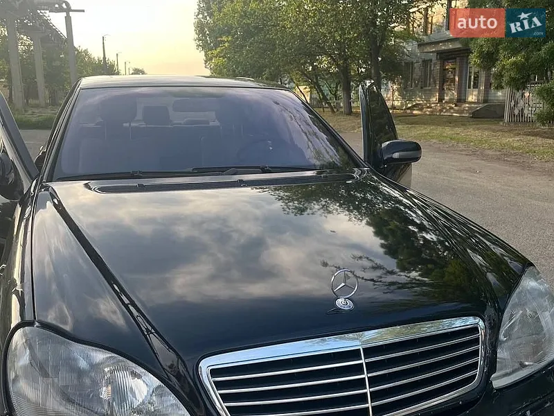 Mercedes-Benz S-Class 2001
