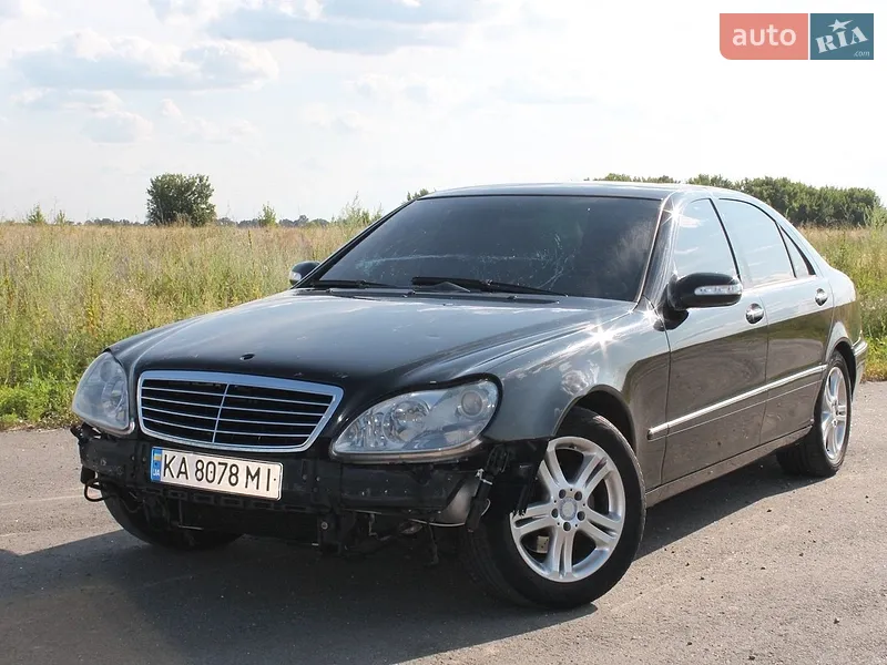 Mercedes-Benz S-Class