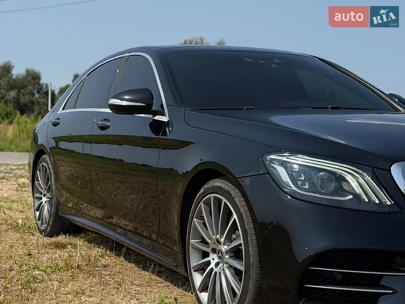 Mercedes-Benz S-Class