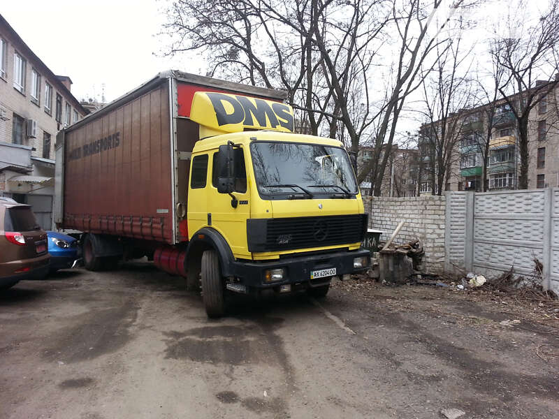 Тентований Mercedes-Benz SK-Series 1994 в Харкові