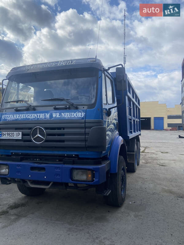 Mercedes-Benz SK-Series 1995